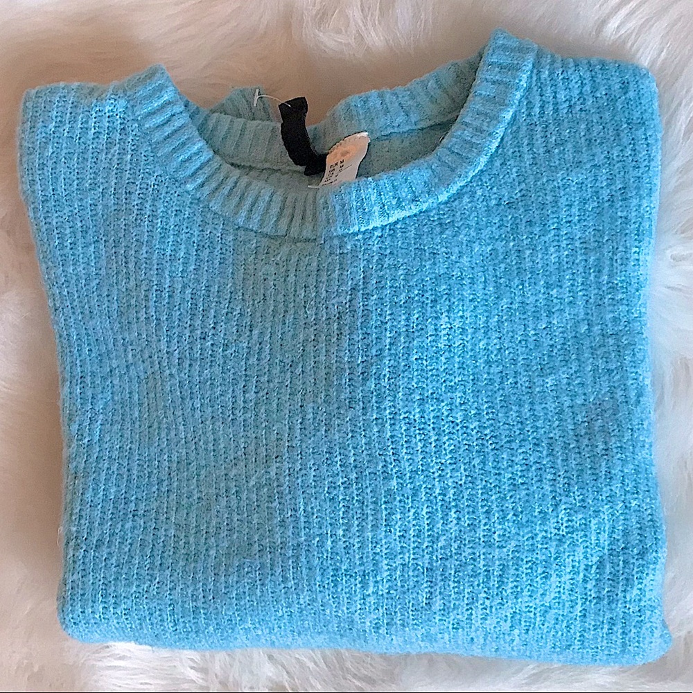 💙DIVIDED H&M KNIT SWEATER💙